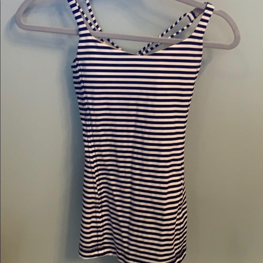 Lulu lemon top